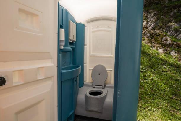 Best Portable restroom trailer rental  in Somerset, TX